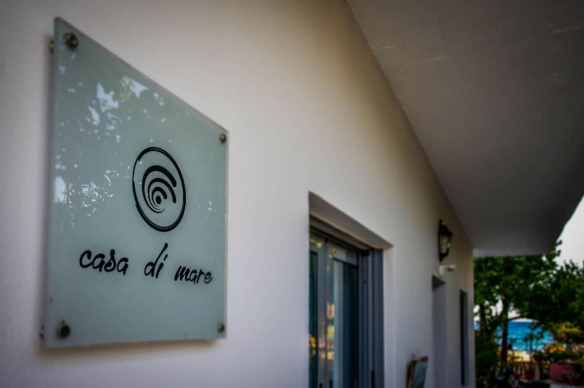 Casa Di Mare - Studios And Apartments On The Beach Vasilikí Exterior foto