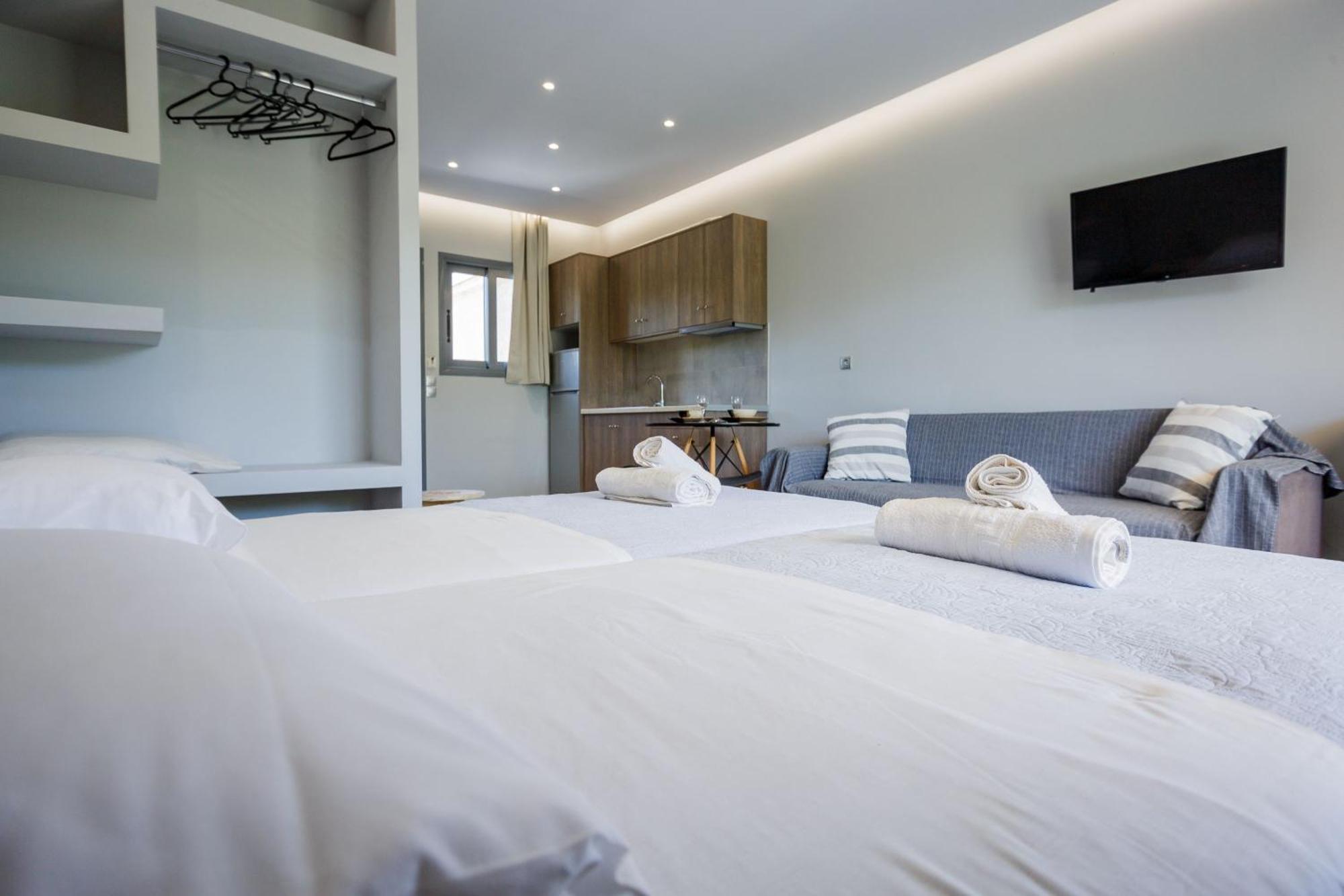 Casa Di Mare - Studios And Apartments On The Beach Vasilikí Exterior foto